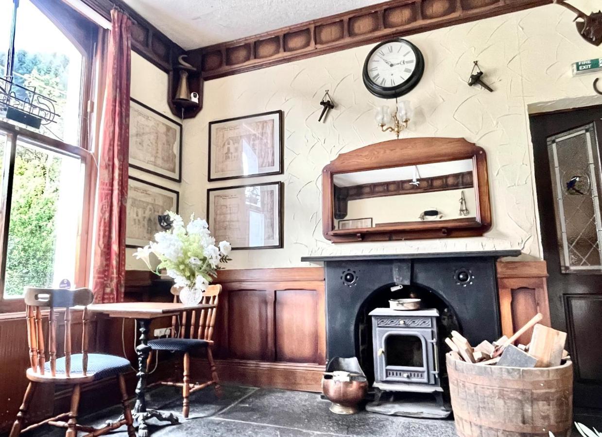 The Buckley Arms Hotel Dinas Mawddwy Екстериор снимка