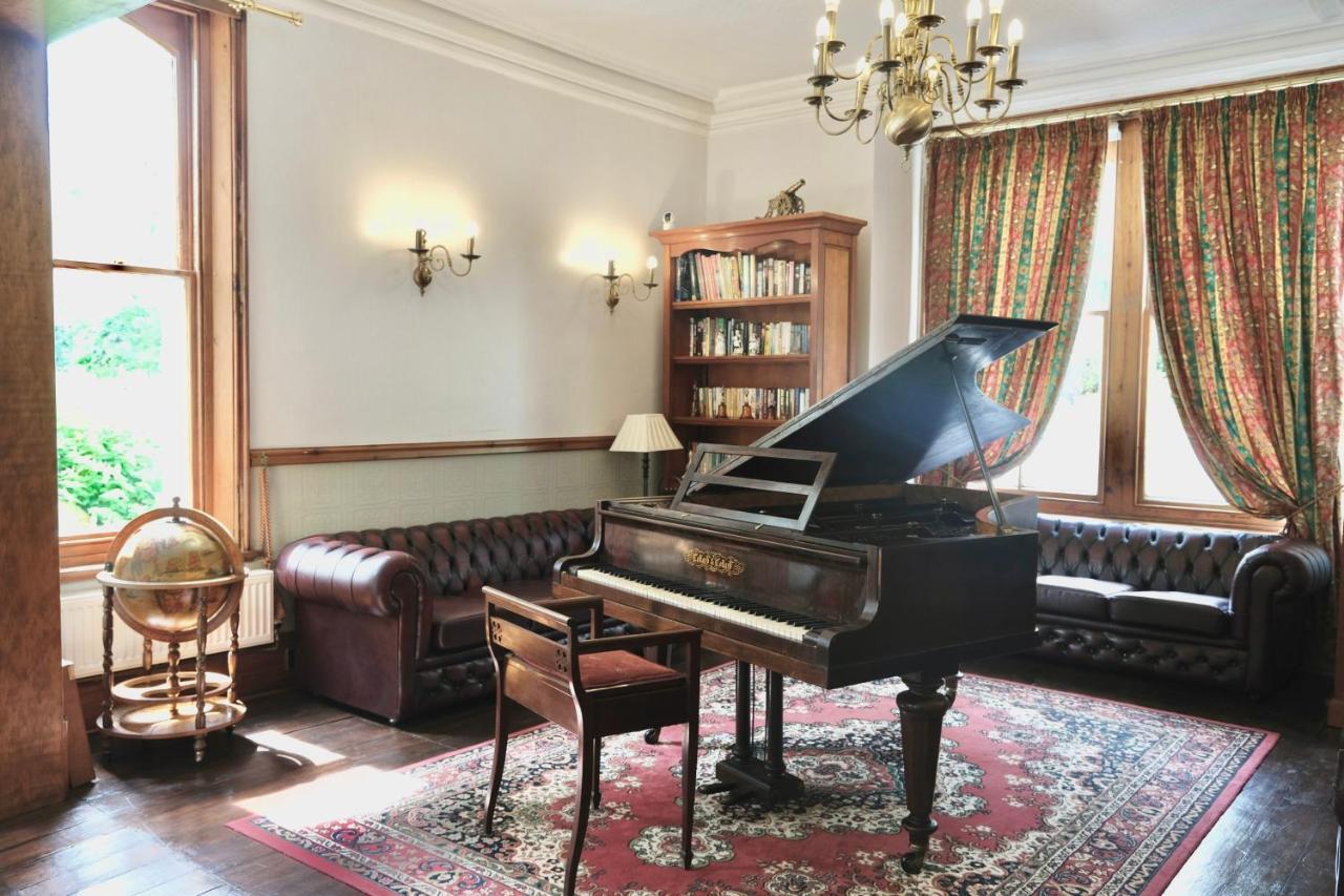 The Buckley Arms Hotel Dinas Mawddwy Екстериор снимка